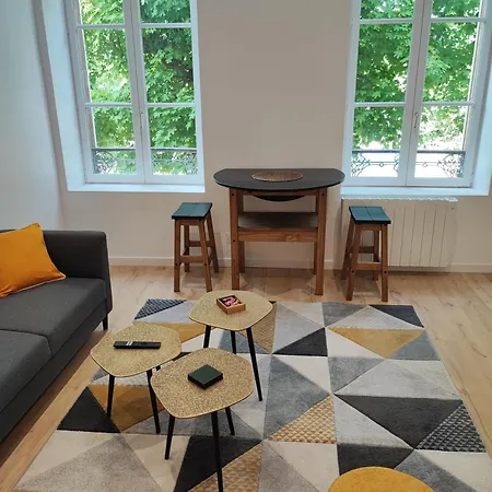 Cmg 101 Petit Bois - Place Ducale